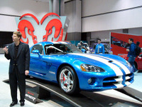 【ロサンゼルスモーターショー05】ダッジから バイパー SRT10クーペ 画像