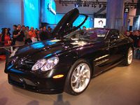 【ロサンゼルスモーターショー05】初の日曜日は大賑わい 画像