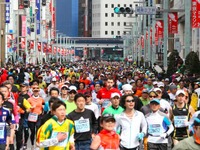ゆりかもめ、東京マラソン当日は臨時ダイヤで運行 画像