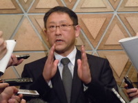 豊田自工会会長、超・超円高が是正されている段階 画像