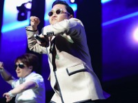 「江南スタイル」の不参加事件、「脅迫あったため」 画像