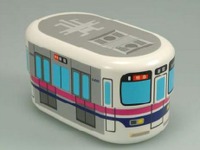 京王電鉄、9000系車両をデザインした弁当箱を発売 画像