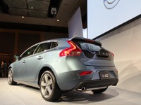 【ボルボ V40 発表】スカンジナビアンデザインは形ではなく考え方 画像