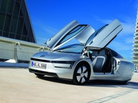 【ジュネーブモーターショー13】VWの究極のエコカー、XL1…量産車公開へ 画像