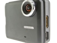 エバーグリーン、手のひらサイズのフルHDドライブレコーダーを発売 画像