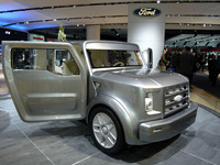 【デトロイトモーターショー05】フォード サイナス…安全は楽しくない? 画像