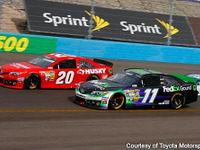 【NASCARスプリントカップ 第2戦】トヨタ勢、デニー・ハムリンが後方スタートから追い上げ3位 画像