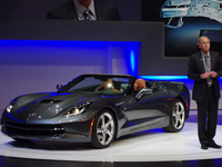 【ジュネーブモーターショー13】シボレー コルベット 新型にコンバーチブル…450psのV8搭載 画像