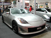【東京オートサロン05】写真蔵…日産 フェアレディZ、元気 画像