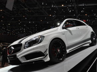 【ジュネーブモーターショー13】メルセデス A45 AMG エディション1…小さめボディに最高峰技術を凝縮［詳細画像］ 画像