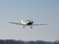 セスナ、単発プロペラ機 TTx が最初の生産飛行に成功 画像