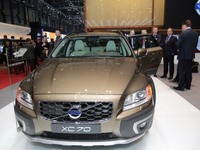 【ジュネーブモーターショー13】ボルボ V70 / XC70、大幅改良…フロントマスクを一新 画像