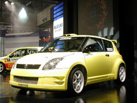 【東京オートサロン05】写真蔵…スズキ スイフト への期待 画像