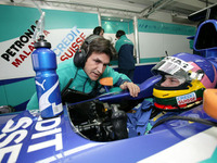 ビルヌーブが新型ザウバー初体験 画像