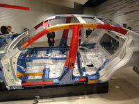 日産、既存生産設備で世界初の超ハイテン材を実用化 画像