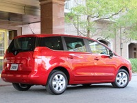 【プジョー 5008 発表】コンペティターはVWや国産車 画像