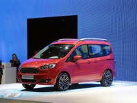 【ジュネーブモーターショー13】フォードの欧州向けMPV、トルネオ に クーリエ 登場…シリーズ最小 画像
