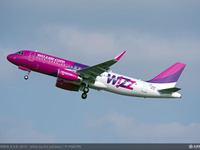 エアバス、ウクライナのLCCにシャークレット装備のA320を納入 画像