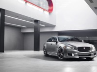 【ニューヨークモーターショー13】ジャガー XJ に最強の XJR…550psスーパーチャージャー 画像