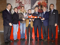 オリンピックのスターがマラネロ訪問 画像