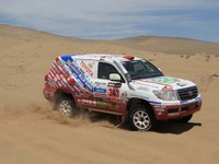 トヨタ車体、3年ぶりの王座奪還をねらいダカール2014に参戦 画像