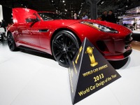 【ニューヨークモーターショー13】ワールドデザインオブザイヤーはジャガー Fタイプ…新型 アテンザは及ばず 画像