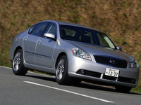 【インプレ'04】松下宏　日産『フーガ』 やんちゃな演出もあるLクラスサルーン 画像