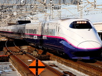 JR東日本、鉄道営業収入4.8％増、定期・定期外ともプラス…2012年度 画像