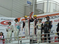 【SUPER GT 開幕戦】GT300はメルセデスSLSを駆る平中&ビルドハイムが完勝 画像