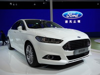 【上海モーターショー13】フォード モンデオ 新型、中国仕様を発表…1.5エコブースト搭載 画像