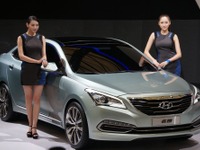 【上海モーターショー13】ヒュンダイ、中型セダンの ミストラ 初公開…年内に中国発売 画像