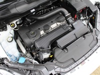 【ボルボ V40 T5 R-DESIGN 発売】伝統の5気筒エンジンを搭載 画像