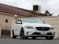 【ボルボ V40 T5 R-DESIGN 発売】腕時計のデザインをヒントに 画像