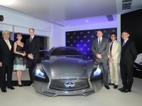 インフィニティ、香港に最初のショールーム開業…本社のお膝元 画像