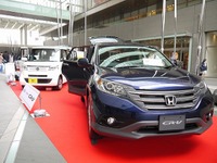 【JNCAP】試験車両だけではなく、メーカーがアピールしたい新車も展示 画像