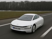 【VW XL1 試乗】素の良さを感じる超低燃費スペシャル…松下宏 画像