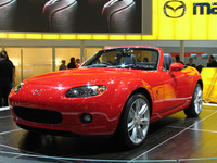 【ジュネーブモーターショー05】マツダ ロードスター/MX-5、なぜここで発表? 画像
