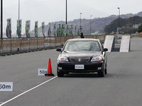 【横浜ゴム 新タイヤ S.drive発売】 転がり抵抗低減で燃費は伸びる? 画像