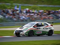 【WTCC 第5戦】ホンダ、レース2でミケリス選手が3位表彰台を獲得 画像