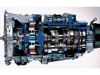 【人とくるまのテクノロジー13】三菱ふそう、ハイブリッドシステムなどを展示 画像