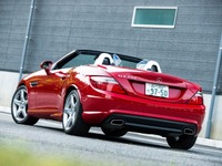 【メルセデスベンツ SLK200 MT 試乗】“乗りやすい”ことがいいとは限らない…諸星陽一 画像