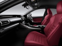 トヨタ紡織、新開発シートが新型レクサスISのF SPORTに採用 画像