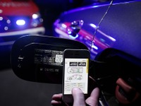 メルセデスベンツ、QRコードを人命救助に活用へ 画像