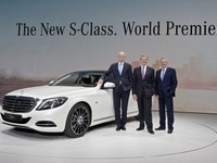 メルセデスSクラス新型、ディーゼルハイブリッドも設定…燃費は22.73km/リットル 画像