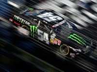 【NASCARネイションワイド 第10戦】トヨタ、カイル・ブッシュが今季6勝目 画像