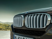 BMW、X5 新型を予告 画像