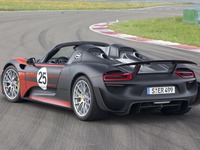 ポルシェのPHVスーパーカー、918スパイダー…未だ完売に至らず 画像