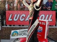 【NASCARキャンピングワールド 第6戦】トヨタ、カイル・ブッシュが2連勝 画像