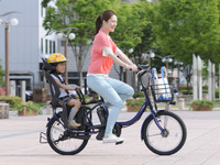 ヤマハ、幼児1人乗り電動アシスト小径車「PAS Babby」の2013年モデル発売 画像