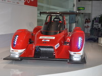 【パイクスピーク13】東京R&D、MiEV エボリューションII にCFRP製バッテリーケースと減速機を供給 画像